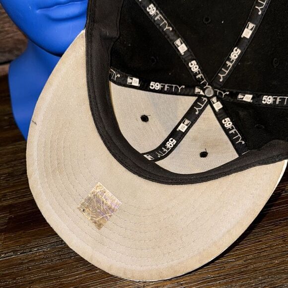 New Era 59Fifty Spurs Hat with Reflective Rim fitted 7-5/8 - Picture 7 of 7